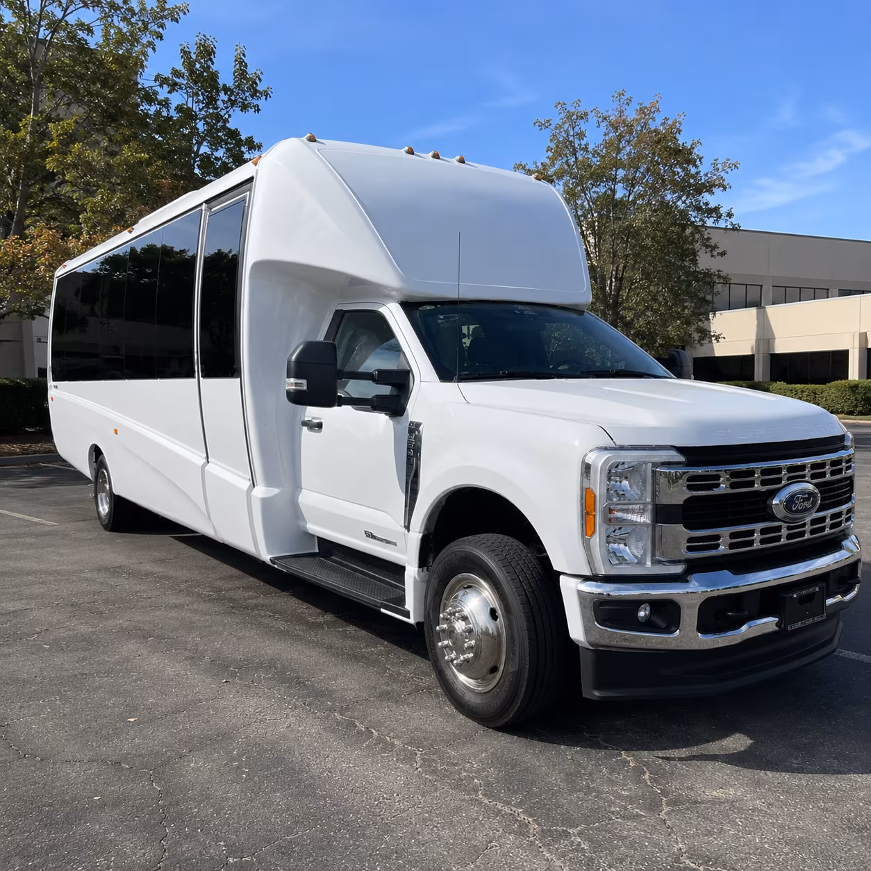 minibus rentals for lewisville area pre prom dinners and after parties